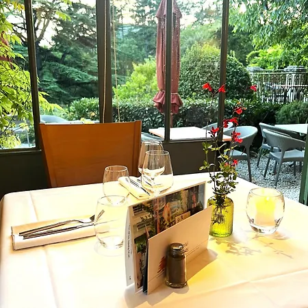 L'auberge Du Cedre * Lauret (Herault)
